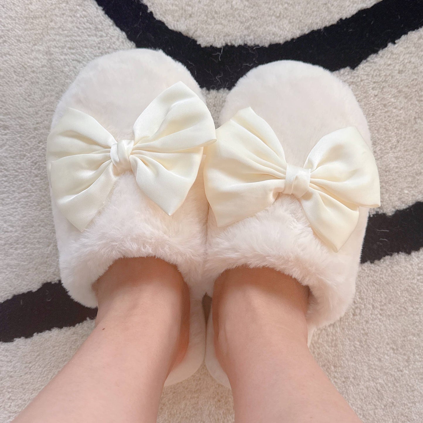 Comfy Bow Slippers